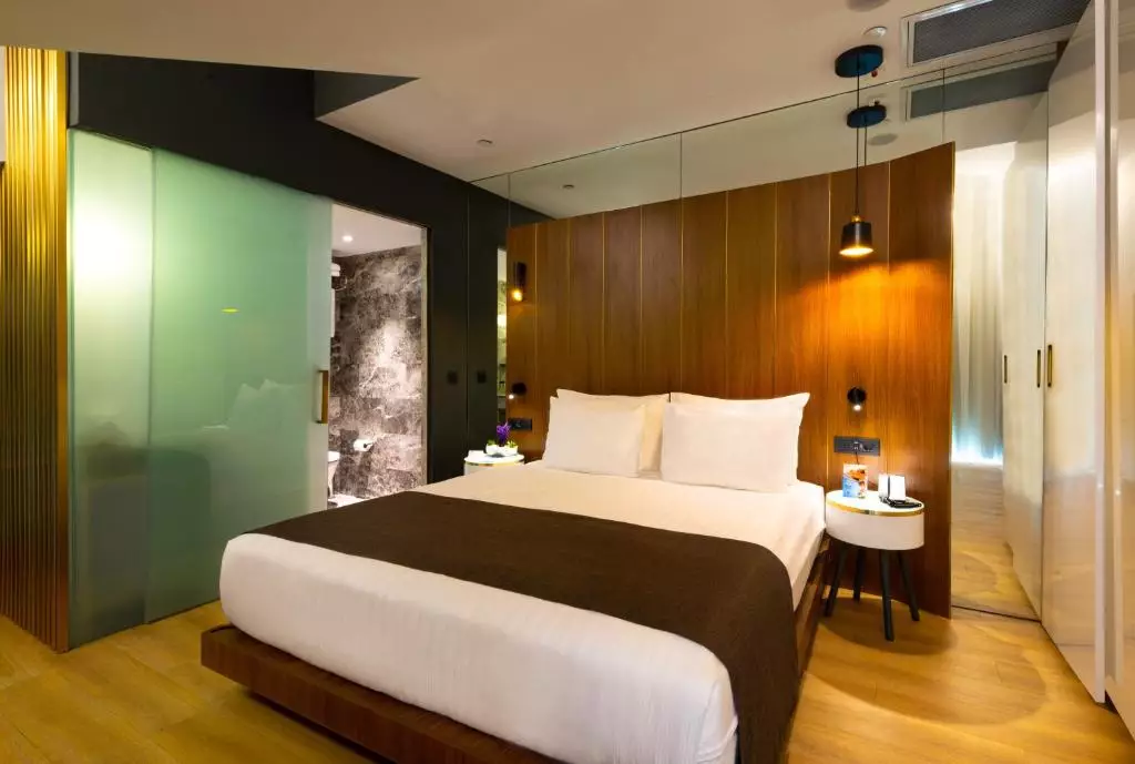 اتاق THE CRATON SISLI